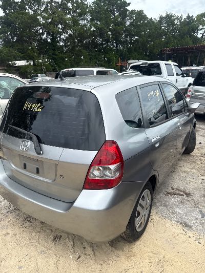 2007 Honda Fit Location - Imports - Row 32 - Stock # H49186