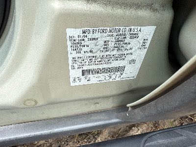 2004 Ford Escape Location - Ford - Row 32 - Stock # H49219