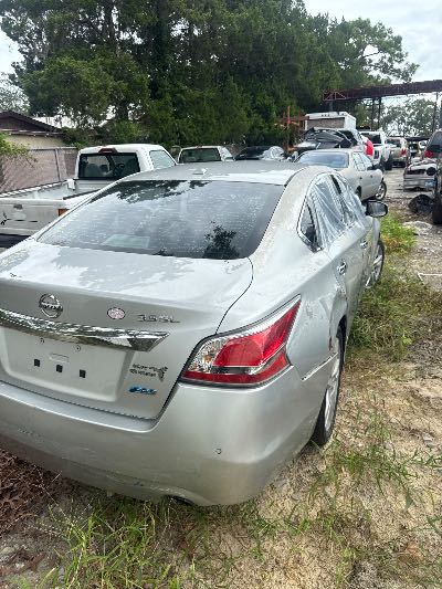 2015 Nissan Altima Location - Imports - Row 42 - Stock # H49214