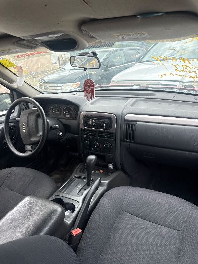 2004 Jeep Grand Cherokee Location - Chrysler - Row 47 - Stock # H49244