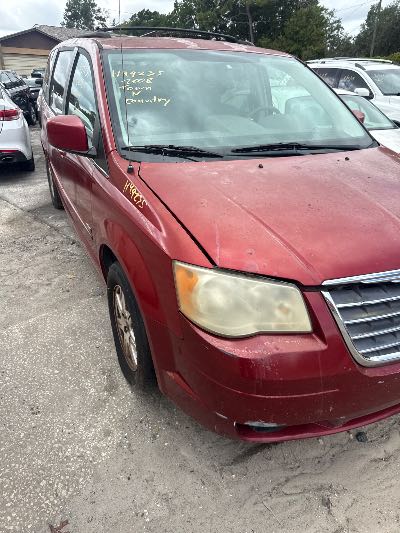 2008 Chrysler Town and Country Location - Chrysler - Row 47 - Stock # H49235