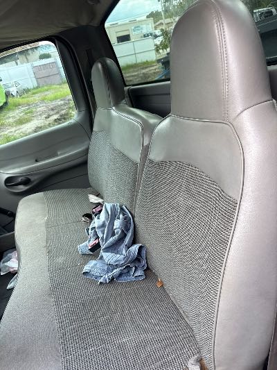 1998 Ford F-150 Location - Large Trucks & Vans - Row 27 - Stock # H48527