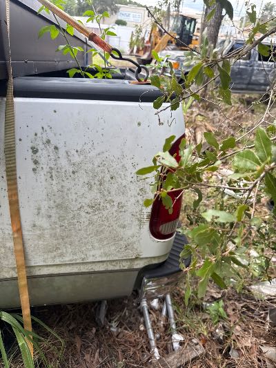 1998 Ford F-150 Location - Large Trucks & Vans - Row 27 - Stock # H48527