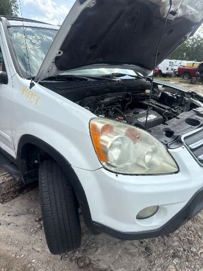 2005 Honda CR-V Location - Imports - Row 28 - Stock # H48954