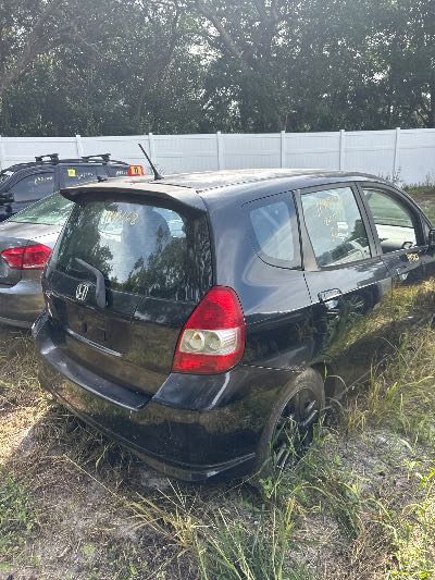 2007 Honda Fit Location - Imports - Row 13 - Stock # H48168