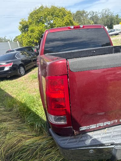 2008 GMC Sierra 1500 Location - Large Trucks & Vans - Row 18 - Stock # H48757