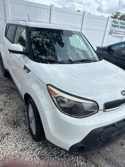 2014 Kia Soul Location - Imports - Row 45 - Stock # H49283