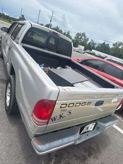 2001 Dodge Dakota Location - Large Trucks & Vans - Row 49 - Stock # H48427