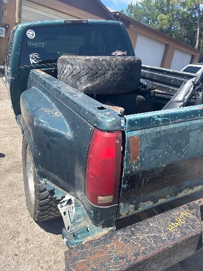 1995 Chevrolet GMT-400 Location - Large Trucks & Vans - Row 17 - Stock # H48781