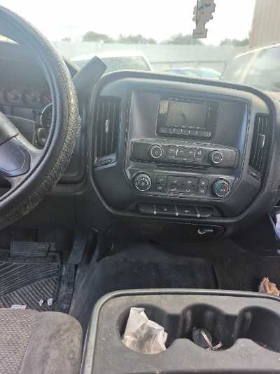 2015 Chevrolet Silverado 1500 Location - Large Trucks & Vans - Row 25 - Stock # H49003