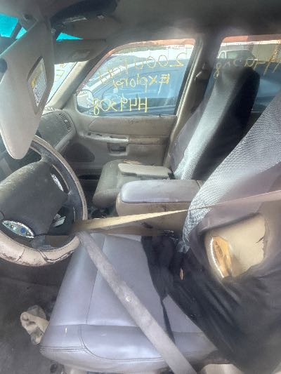 2000 Ford Explorer Location - Ford - Row 33 - Stock # H49308