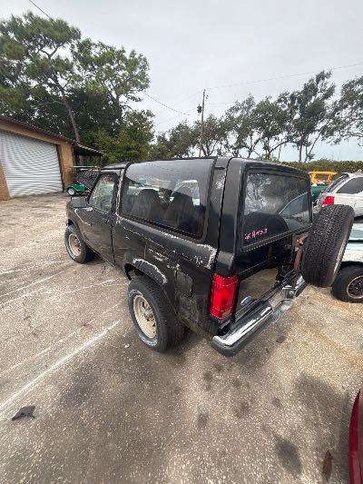 1990 Ford Bronco II Location - Ford - Row 26 - Stock # H49009