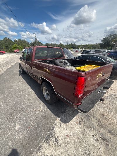 1998 Chevrolet C/K 1500 Location - Large Trucks & Vans - Row 27 - Stock # H49411