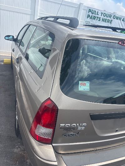 2005 Ford Focus Wagon Location - Ford - Row 34 - Stock # H49503