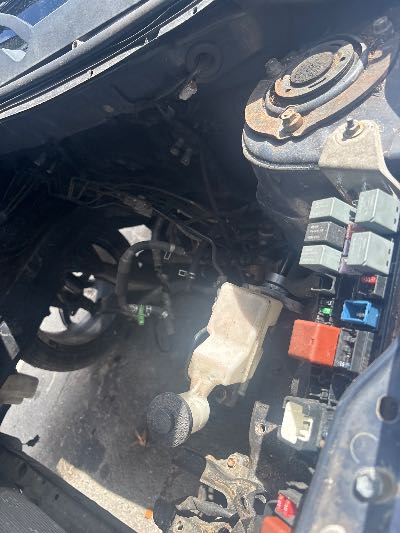 2003 Toyota Matrix Location - Imports - Row 6 - Stock # H49504