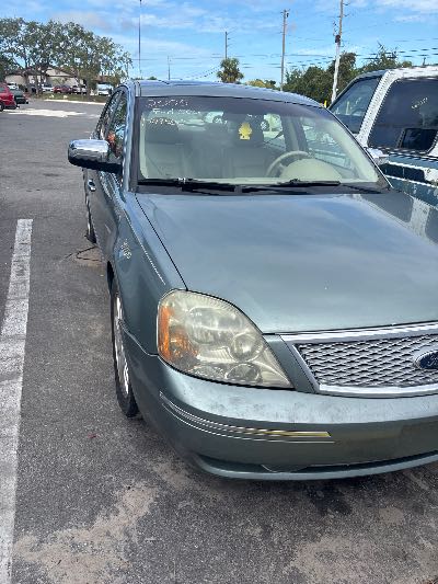 2005 Ford Five Hundred Location - Ford - Row 35 - Stock # H49580