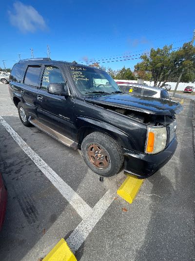 2003 Cadillac Escalade Location - Large Trucks & Vans - Row 32 - Stock # H50620