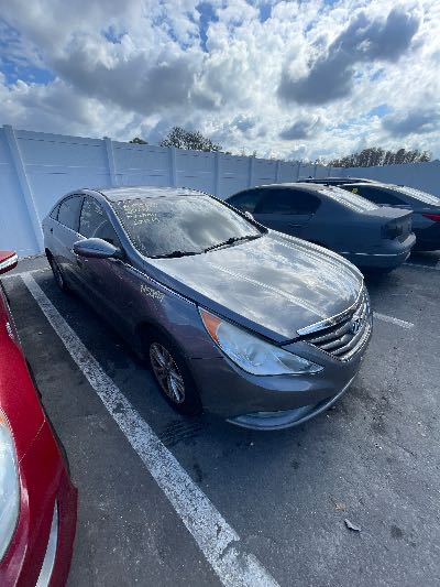 2013 Hyundai Sonata Location - Imports - Row 17 - Stock # H50601