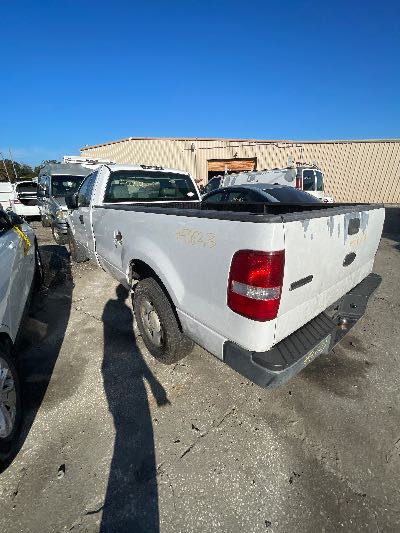 2006 Ford F-150 Location - Large Trucks & Vans - Row 22 - Stock # H50623