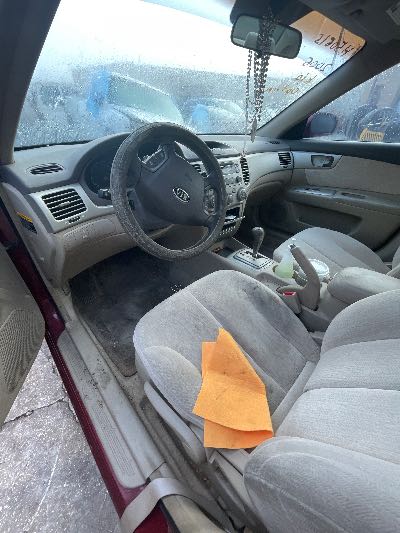 2006 Kia Optima Location - Imports - Row 20 - Stock # H50615