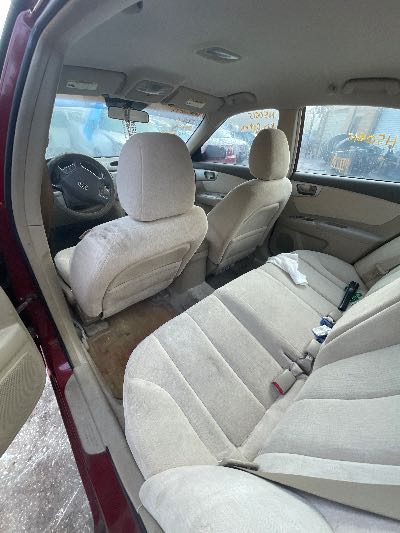 2006 Kia Optima Location - Imports - Row 20 - Stock # H50615