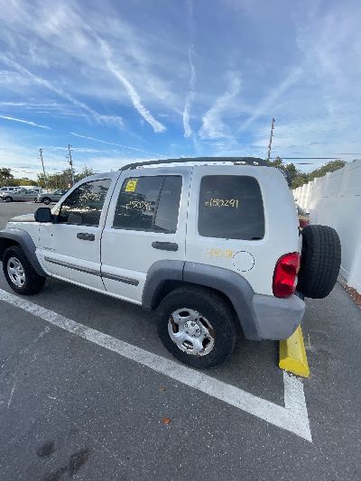 2004 Jeep Liberty Location - Chrysler - Row 38 - Stock # H50291