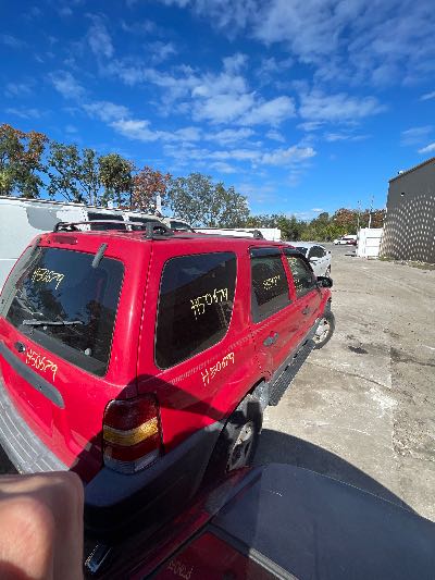 2001 Ford Escape Location - Ford - Row 33 - Stock # H50679