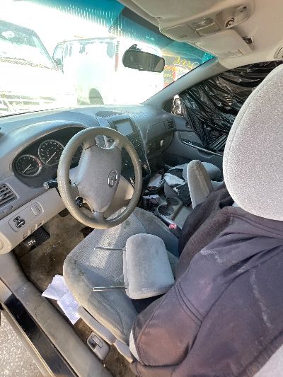 2006 Toyota Sienna Location - Imports - Row 20 - Stock # H50669