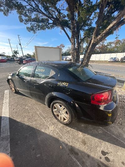 2014 Dodge Avenger Location - Chrysler - Row 40 - Stock # H50688