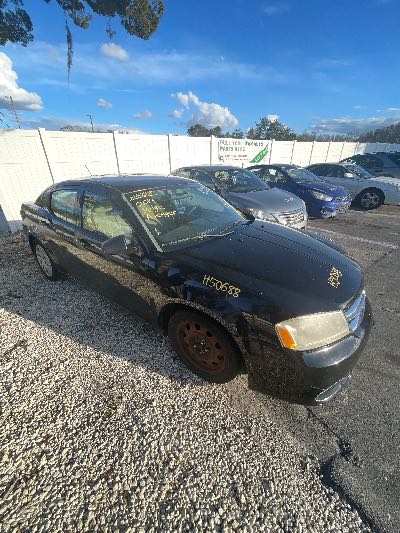 2014 Dodge Avenger Location - Chrysler - Row 40 - Stock # H50688