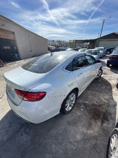 2015 Chrysler 200 Location - Chrysler - Row 40 - Stock # H50694