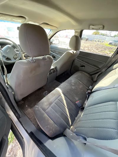 2005 Jeep Grand Cherokee Location - Chrysler - Row 42 - Stock # H50701