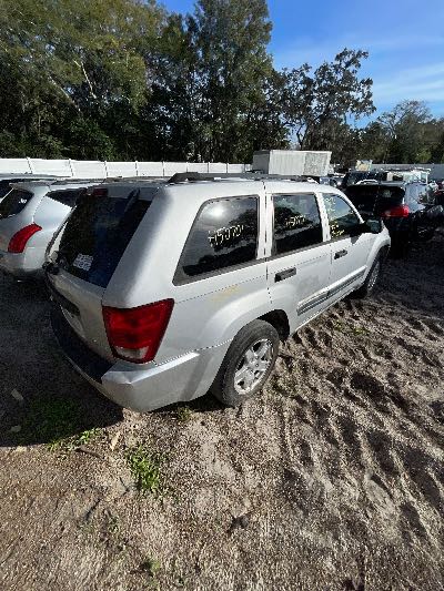 2005 Jeep Grand Cherokee Location - Chrysler - Row 42 - Stock # H50701