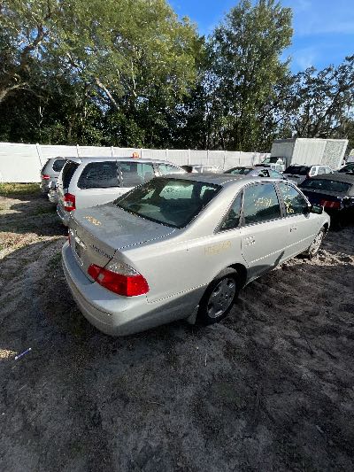 2004 Toyota Avalon Location - Imports - Row 32 - Stock # H50660