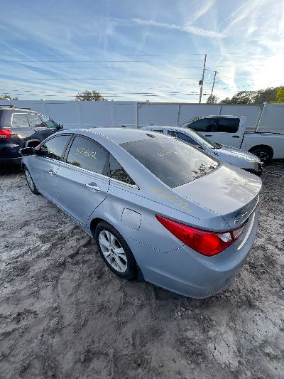 2013 Hyundai Sonata Location - Imports - Row 24 - Stock # H50602