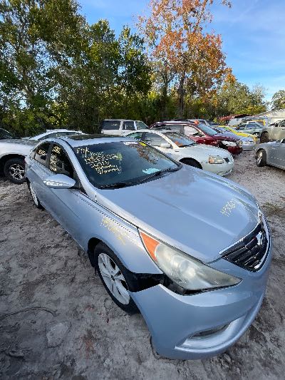 2013 Hyundai Sonata Location - Imports - Row 24 - Stock # H50602