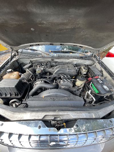 2005 Ford Explorer Location - Ford - Row 33 - Stock # H50630