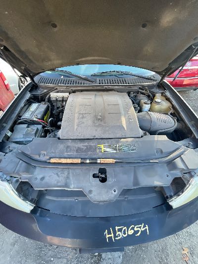 2005 Lincoln Navigator Location - Large Trucks & Vans - Row 22 - Stock # H50654