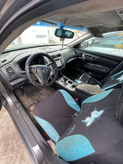 2014 Nissan Altima Location - Imports - Row 23 - Stock # H50702