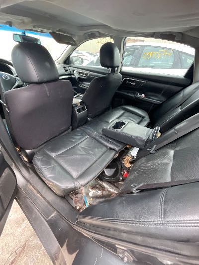 2014 Nissan Altima Location - Imports - Row 23 - Stock # H50702