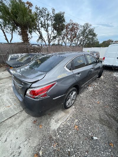 2014 Nissan Altima Location - Imports - Row 23 - Stock # H50702