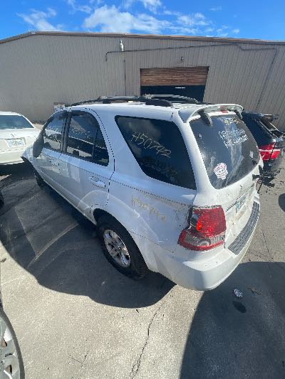 2006 Kia Sorento Location - Imports - Row 24 - Stock # H50742