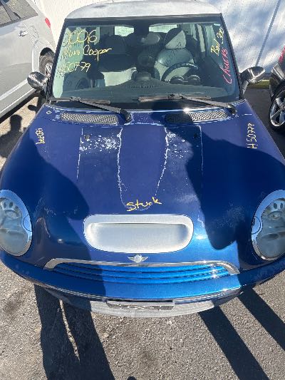 2006 Mini Cooper Location - Imports - Row 24 - Stock # H50779