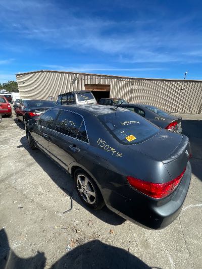 2005 Honda Accord Hybrid Location - Imports - Row 26 - Stock # H50794