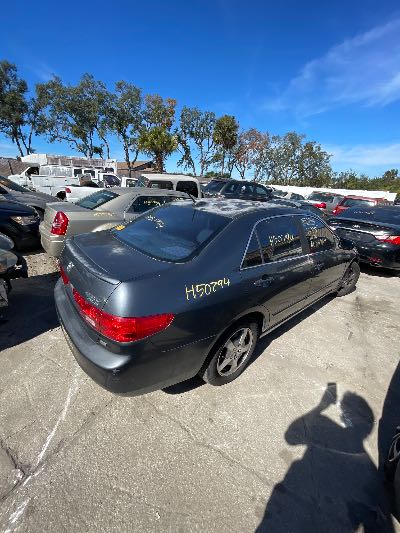 2005 Honda Accord Hybrid Location - Imports - Row 26 - Stock # H50794