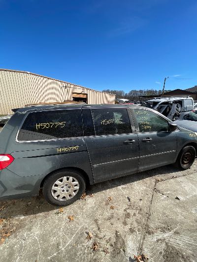 2006 Honda Odyssey Location - Imports - Row 28 - Stock # H50775