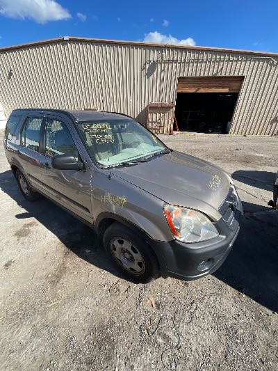 2006 Honda CR-V Location - Imports - Row 30 - Stock # H50869