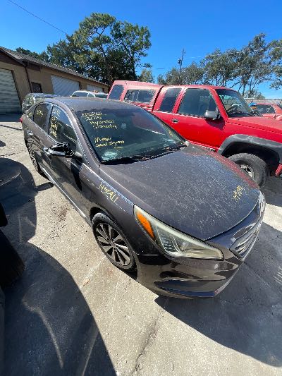 2015 Hyundai Sonata Location - Imports - Row 999 - Stock # H50911