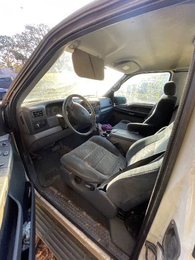 2001 Ford F-250 SD Location - Large Trucks & Vans - Row 27 - Stock # H50878