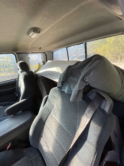 2001 Ford F-250 SD Location - Large Trucks & Vans - Row 27 - Stock # H50878